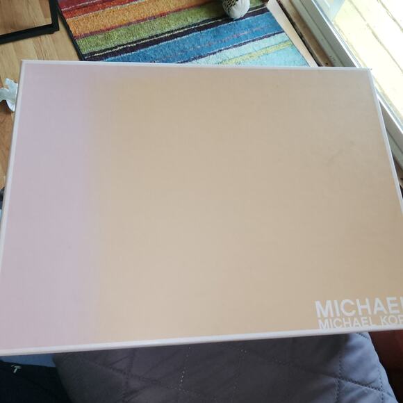 MICHAEL KORS NIB WOMENS EBONI MARY JANE PLATFORMS SHOES. Size 8.5 - Picture 6 of 9